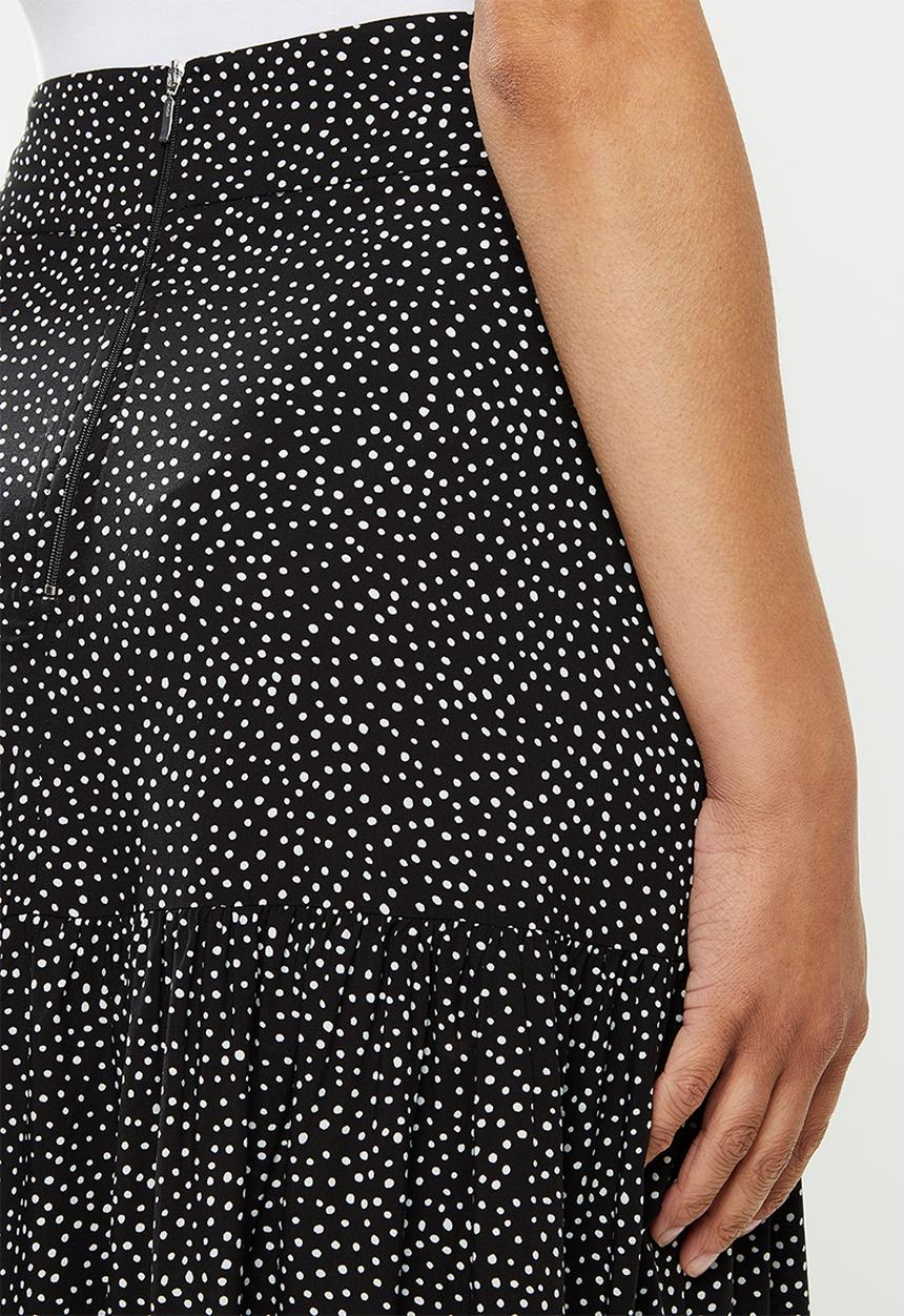 MILLA - Printed tiered skirt - black & white