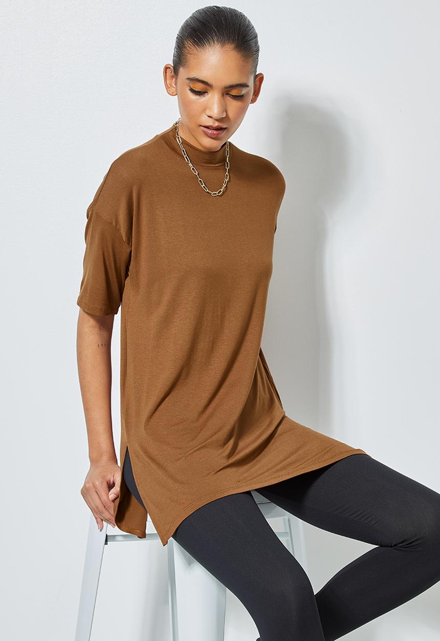 Superbalist - Hi neck longline top - tobacco