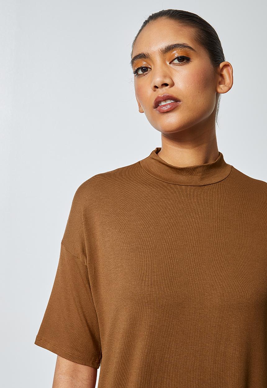 Superbalist - Hi neck longline top - tobacco