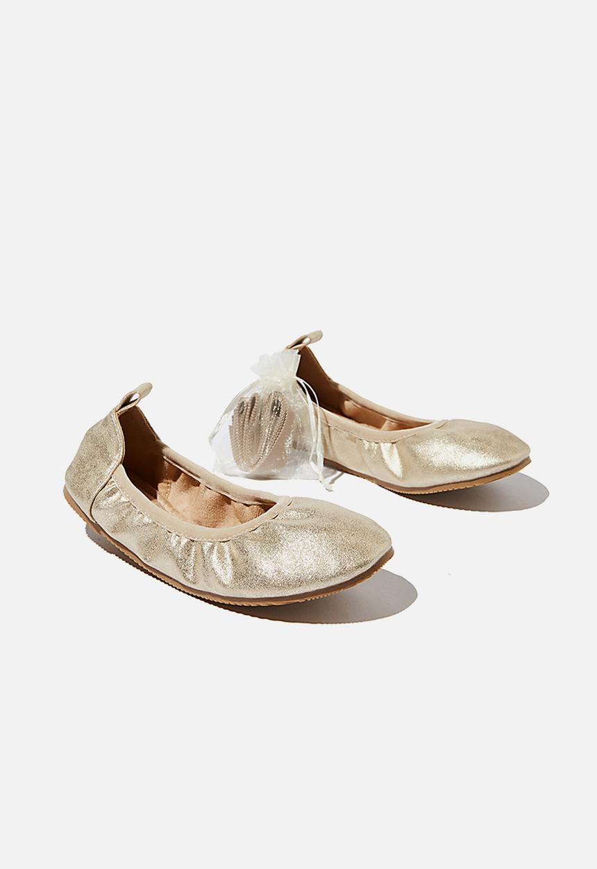 Cotton On - Kids primo ballet flat - matte gold shimmer tie up
