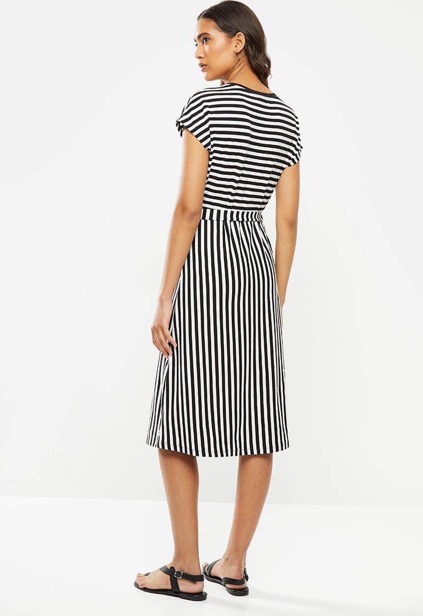 ONLY - Happy life short sleeve dress - black & white