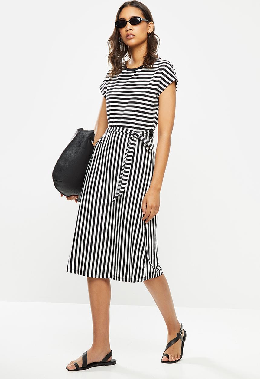 ONLY - Happy life short sleeve dress - black & white