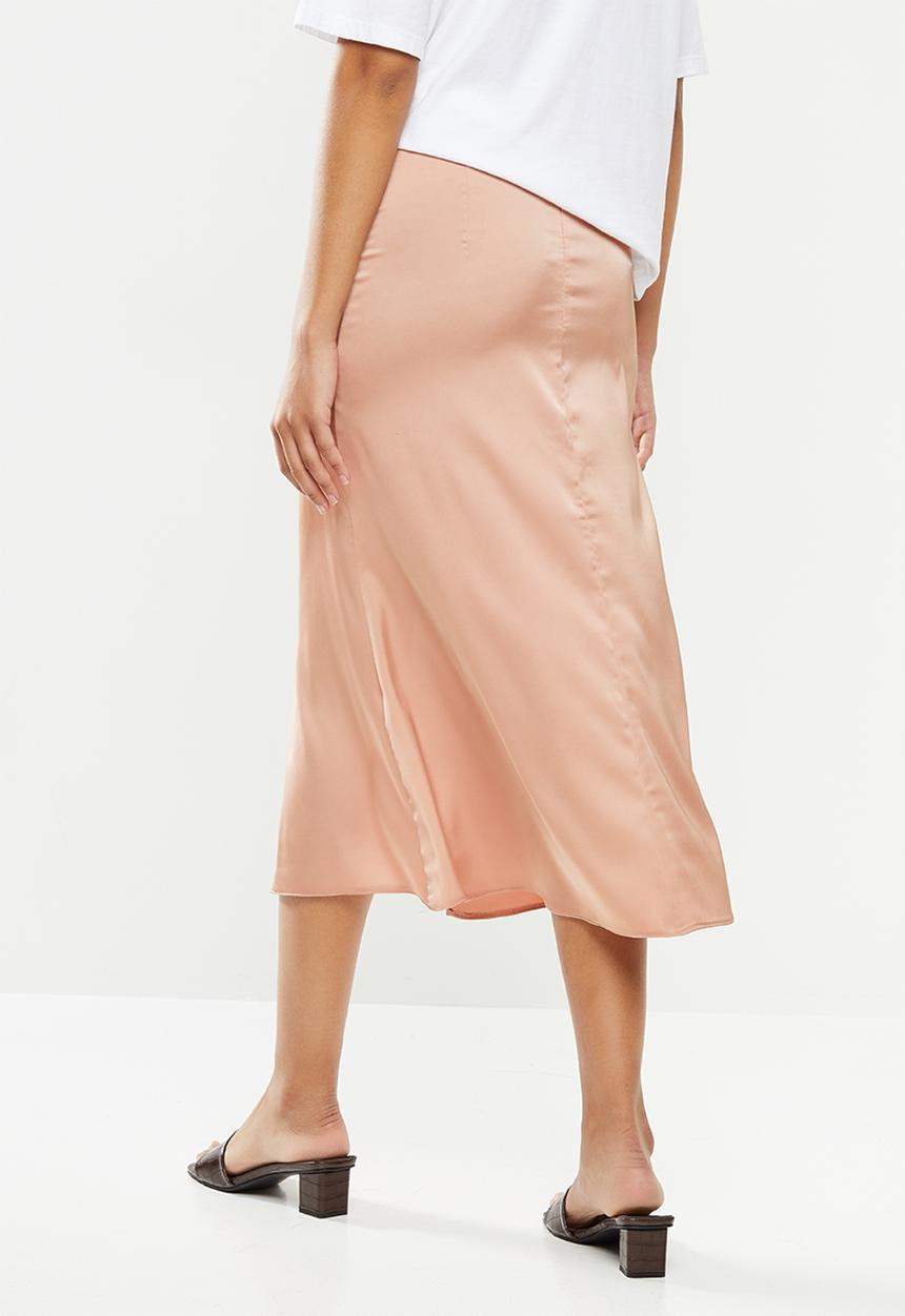 VELVET - Midi satin slip skirt with slit - coral