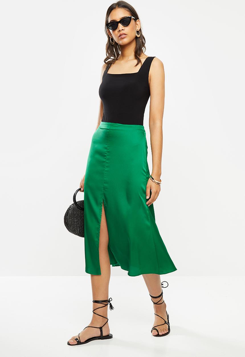 VELVET - Midi satin slip skirt with slit - green