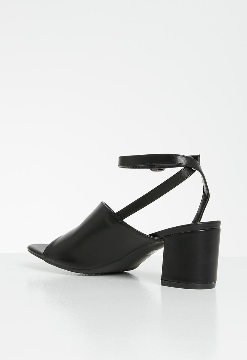 Butterfly Feet - Netherlands heel - black