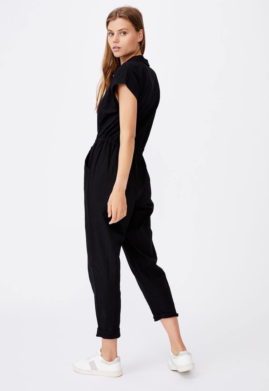 Cotton On - Woven jasmine utility jumpsuit  - black