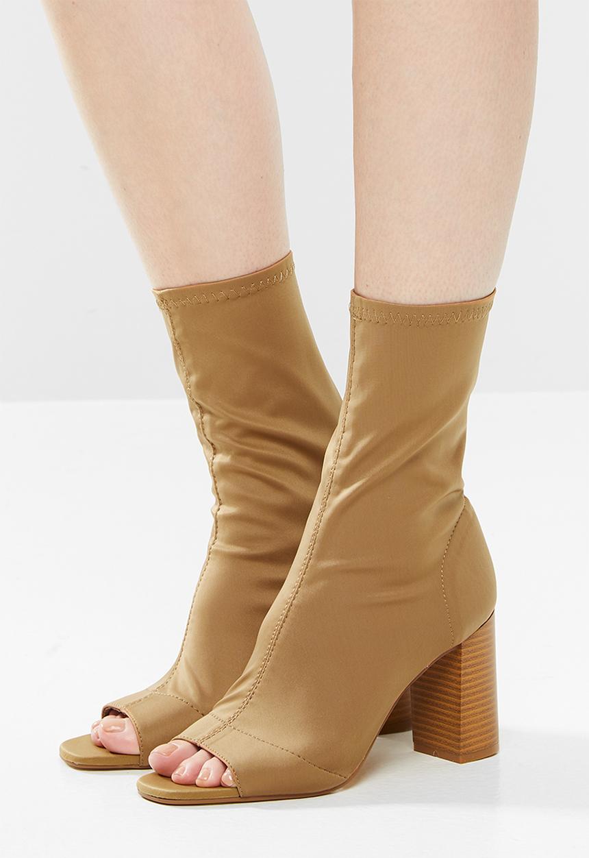 Public Desire - Yasmin heel - camel 