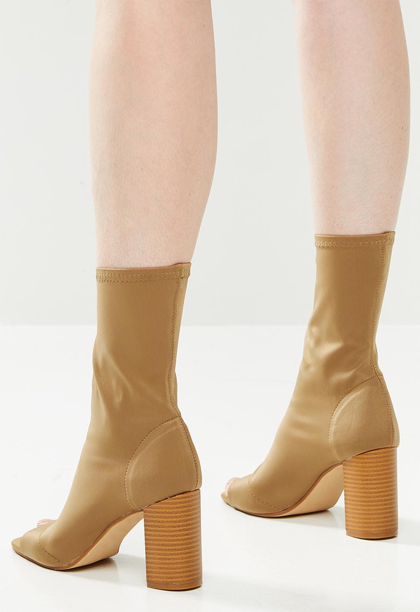 Public Desire - Yasmin heel - camel 