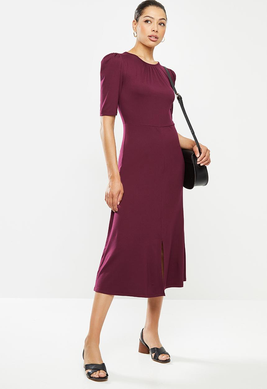 edit - Short sleeve ruched knit maxi - burgundy