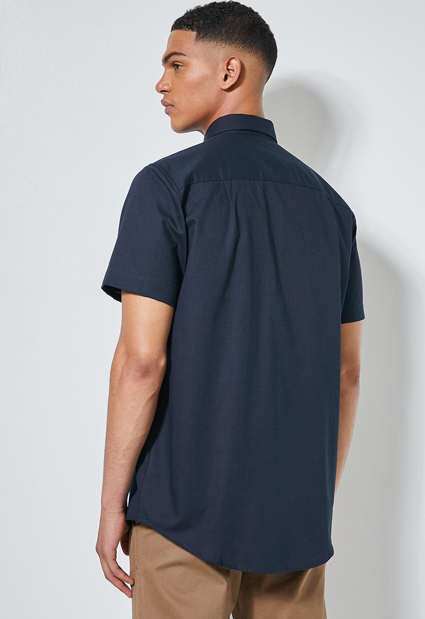 Superbalist - Regular fit single pocket short sleeve shirt - navy