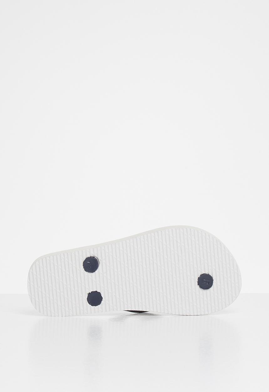 Cotton On - Printed flip flops - phantom white shark wave