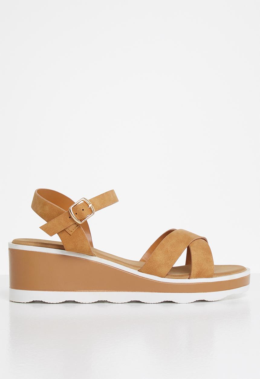 Jada - Criss-cross wedge - tan