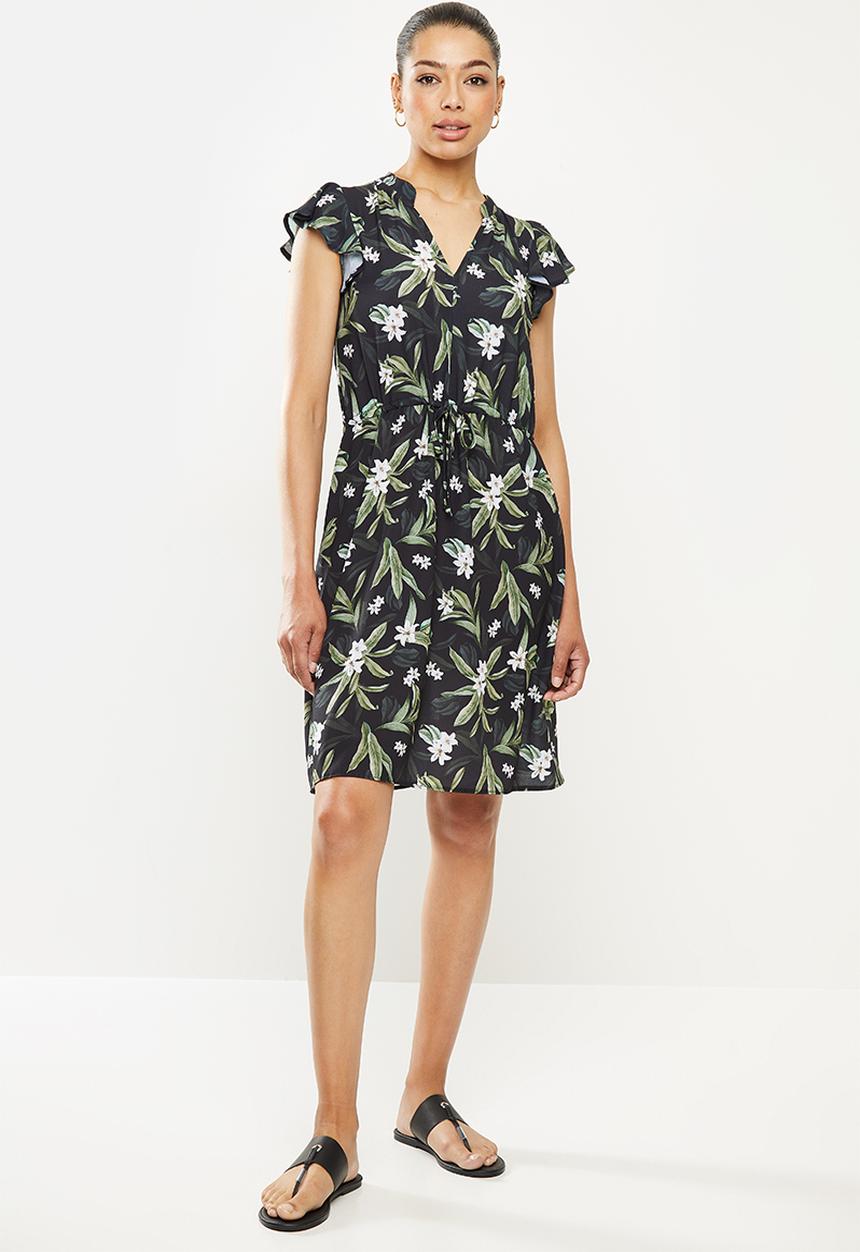 edit - Flutter sleeve short fit & flare - green 