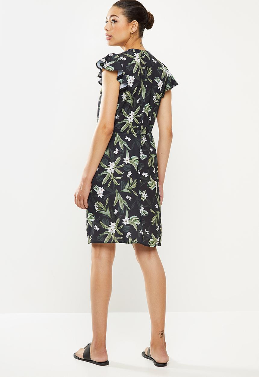 edit - Flutter sleeve short fit & flare - green 