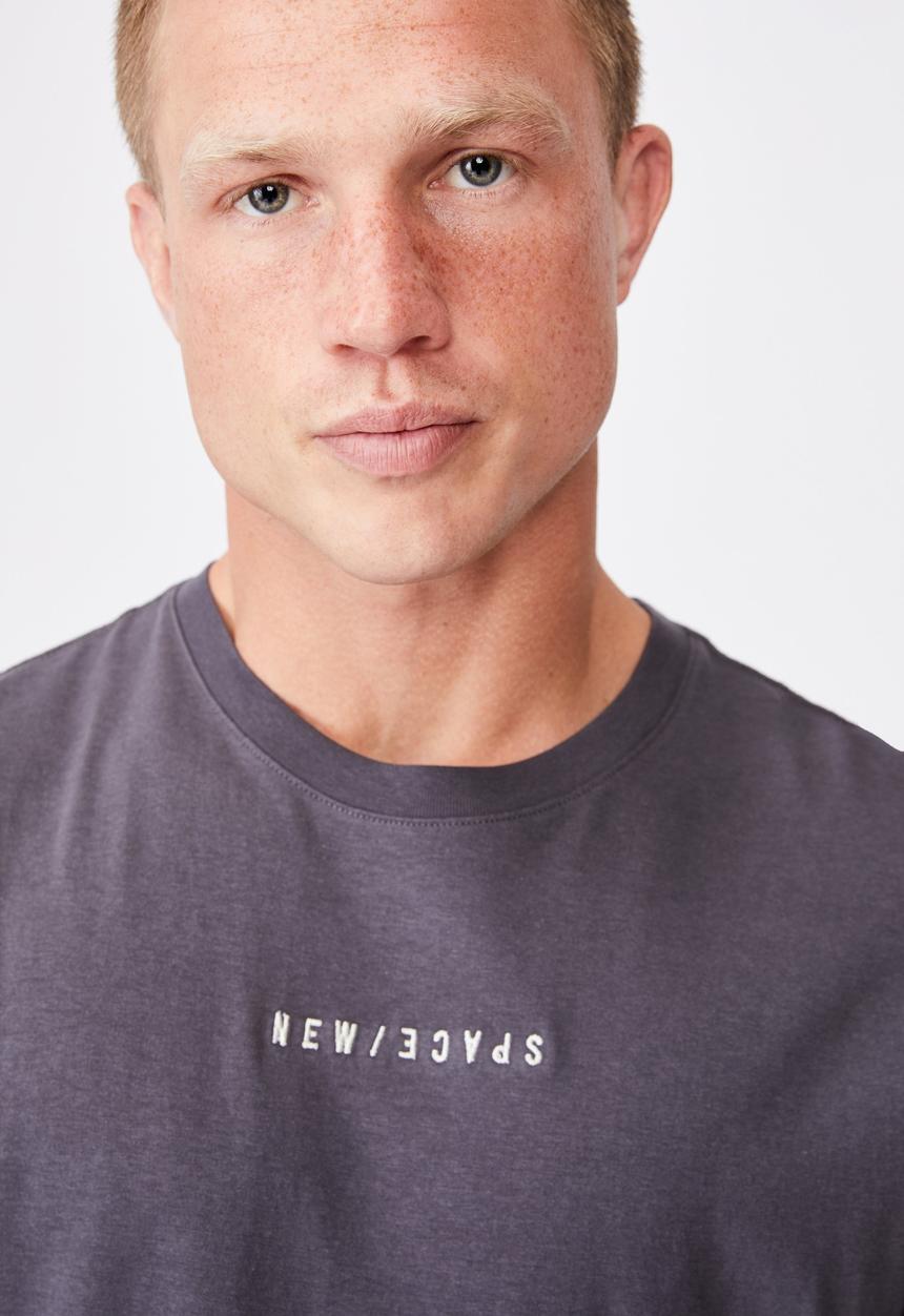 Cotton On - Tbar text T-shirt - late night blue