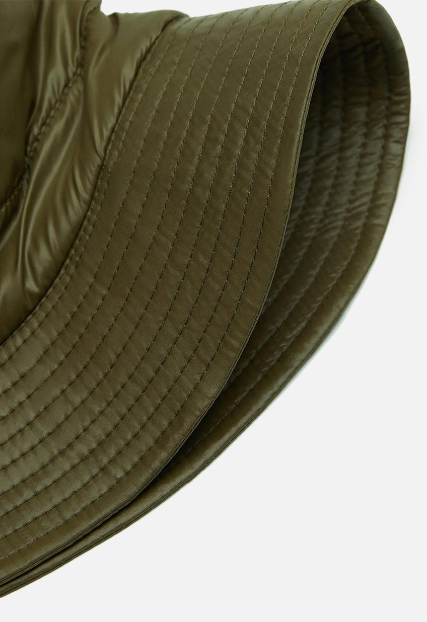 MANGO - Hat shinny - khaki 