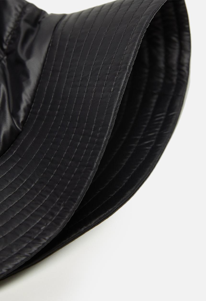 MANGO - Hat shinny - black
