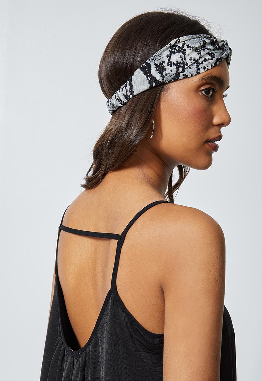 Superbalist - Back detail volume maxi - black