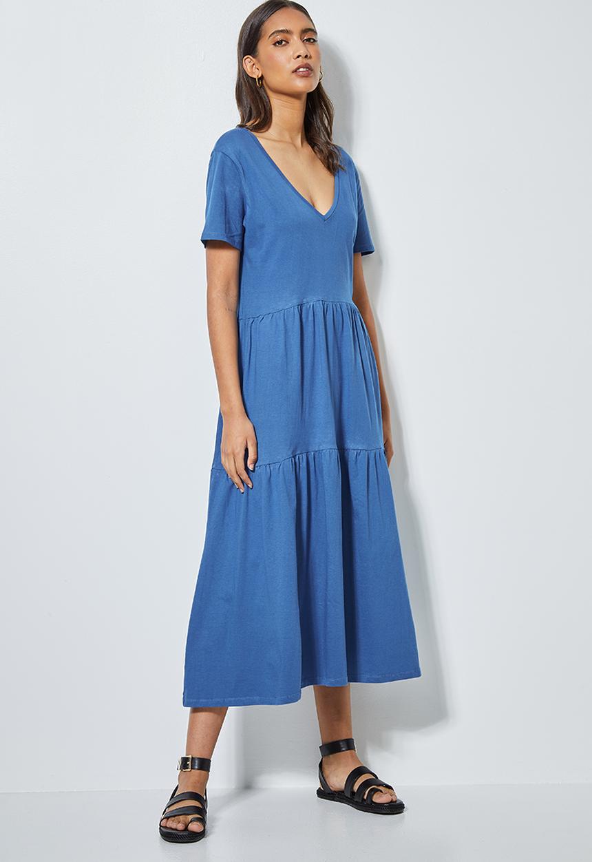 Superbalist - V-neck tiered dress - blue 