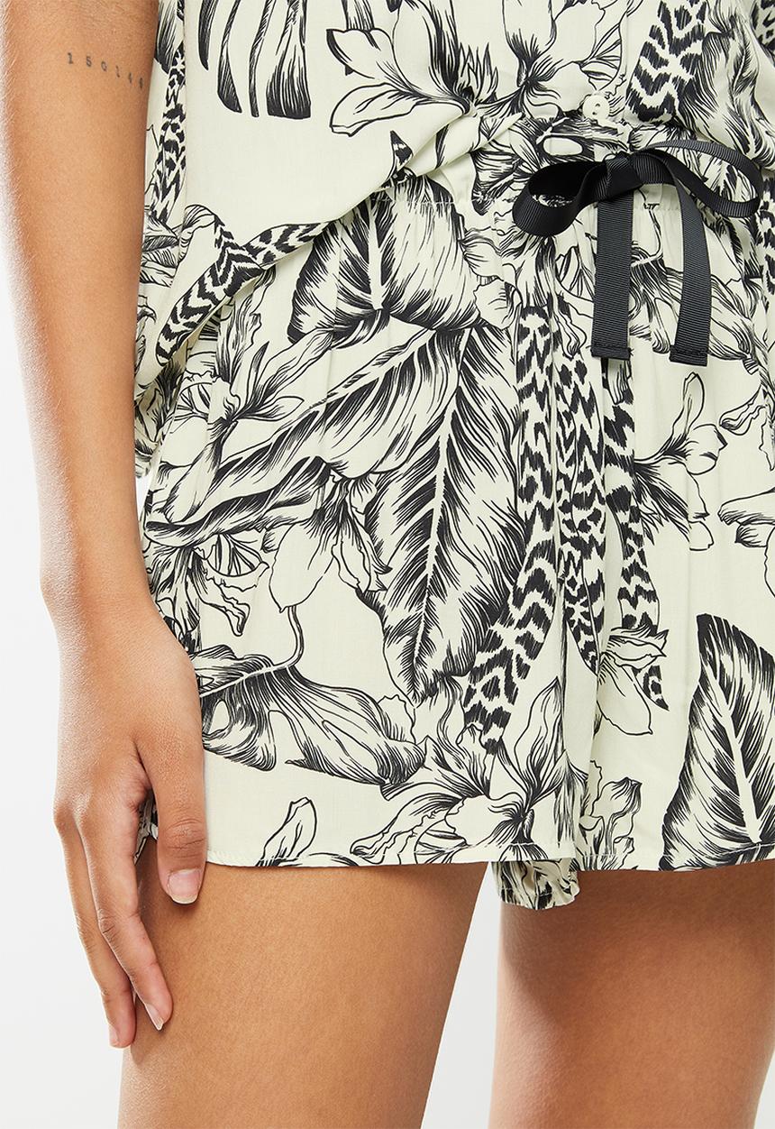 Superbalist - Sleep shirt & shorts set - black & neutral