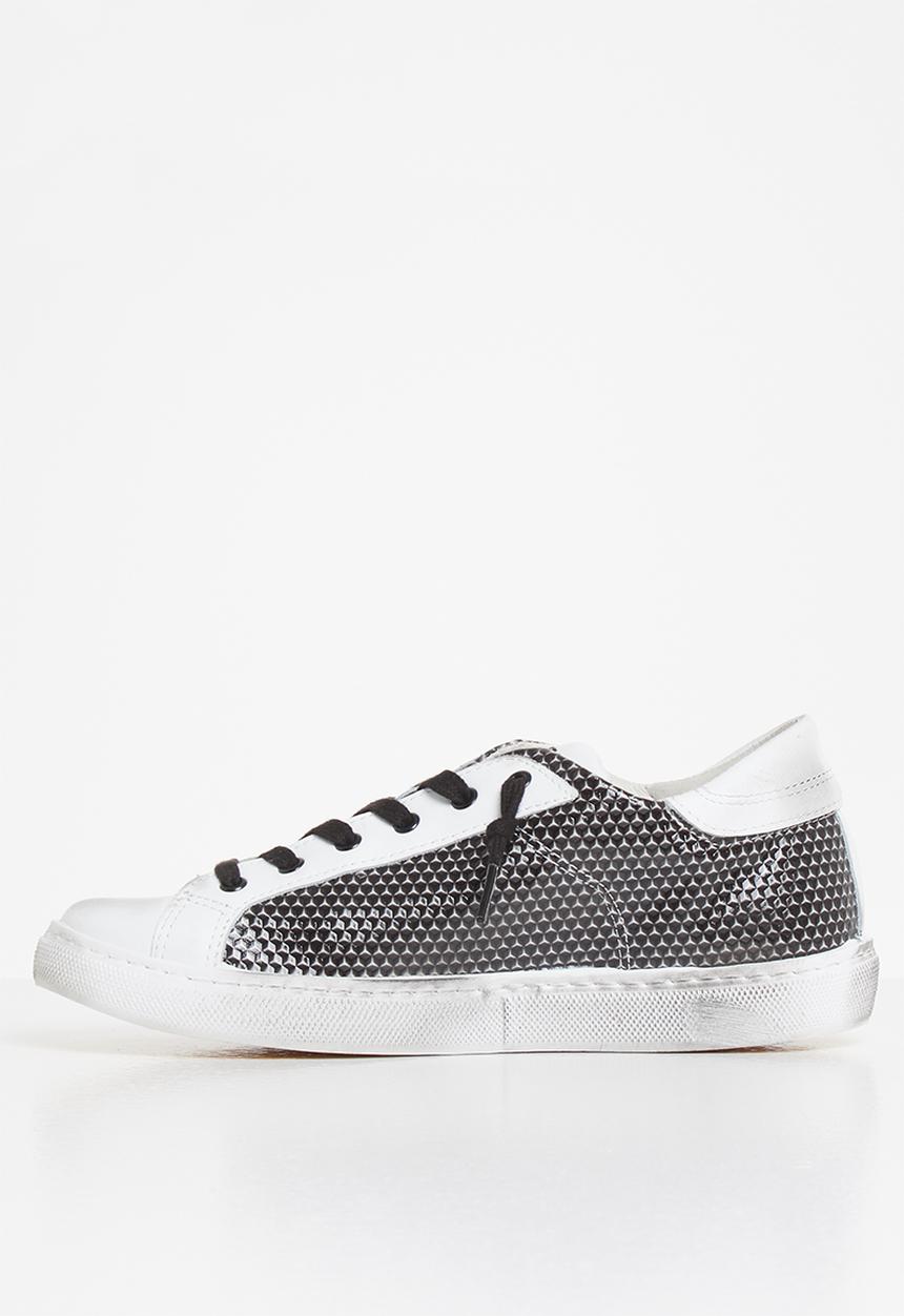 2STAR - 2sd 1607 - white & silver