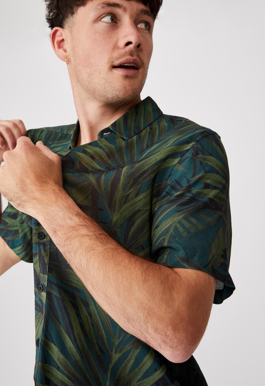 Cotton On - Short sleeve resort shirt - the fronz