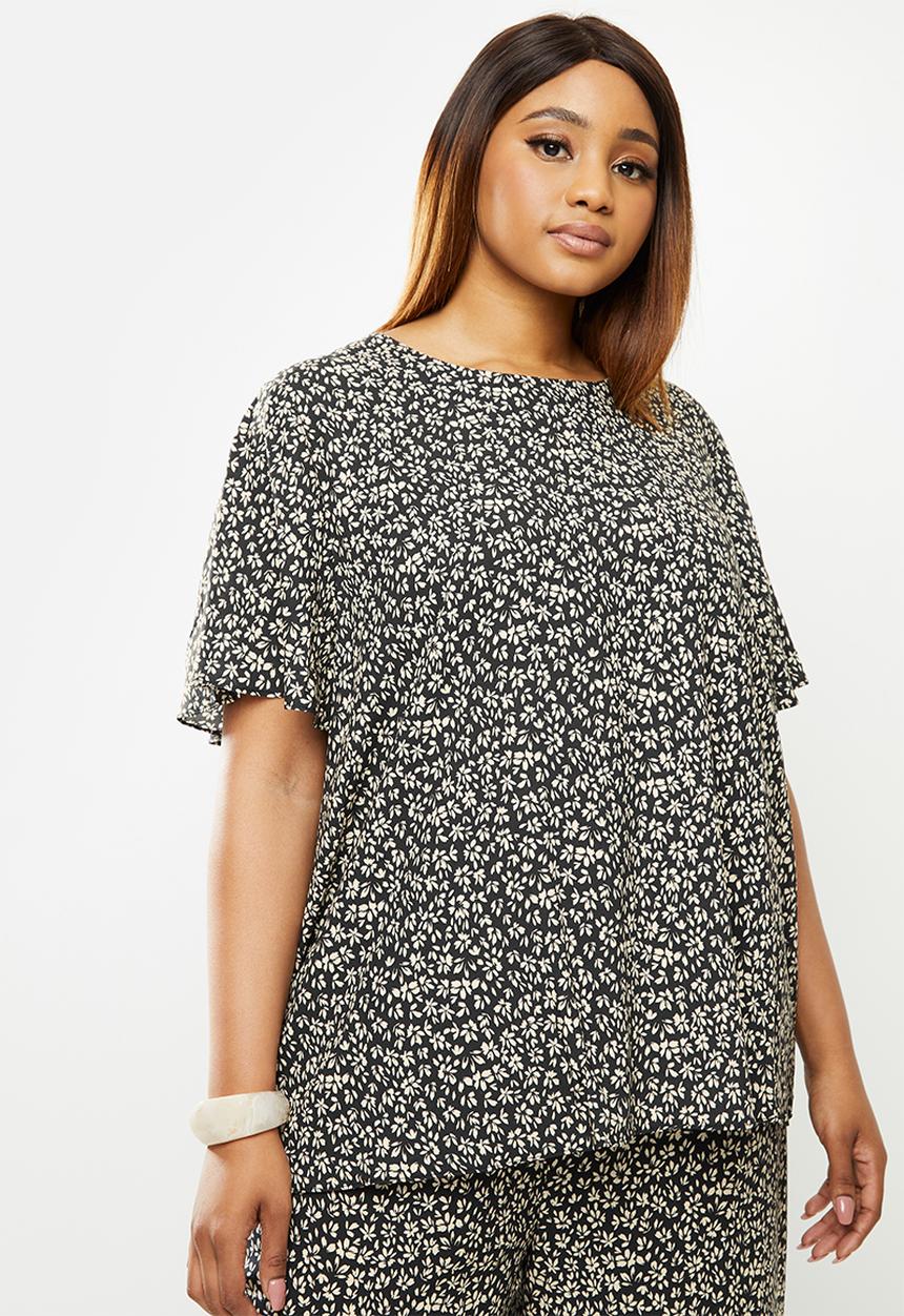 edit Plus - Flutter sleeve crepe shell - black & cream 