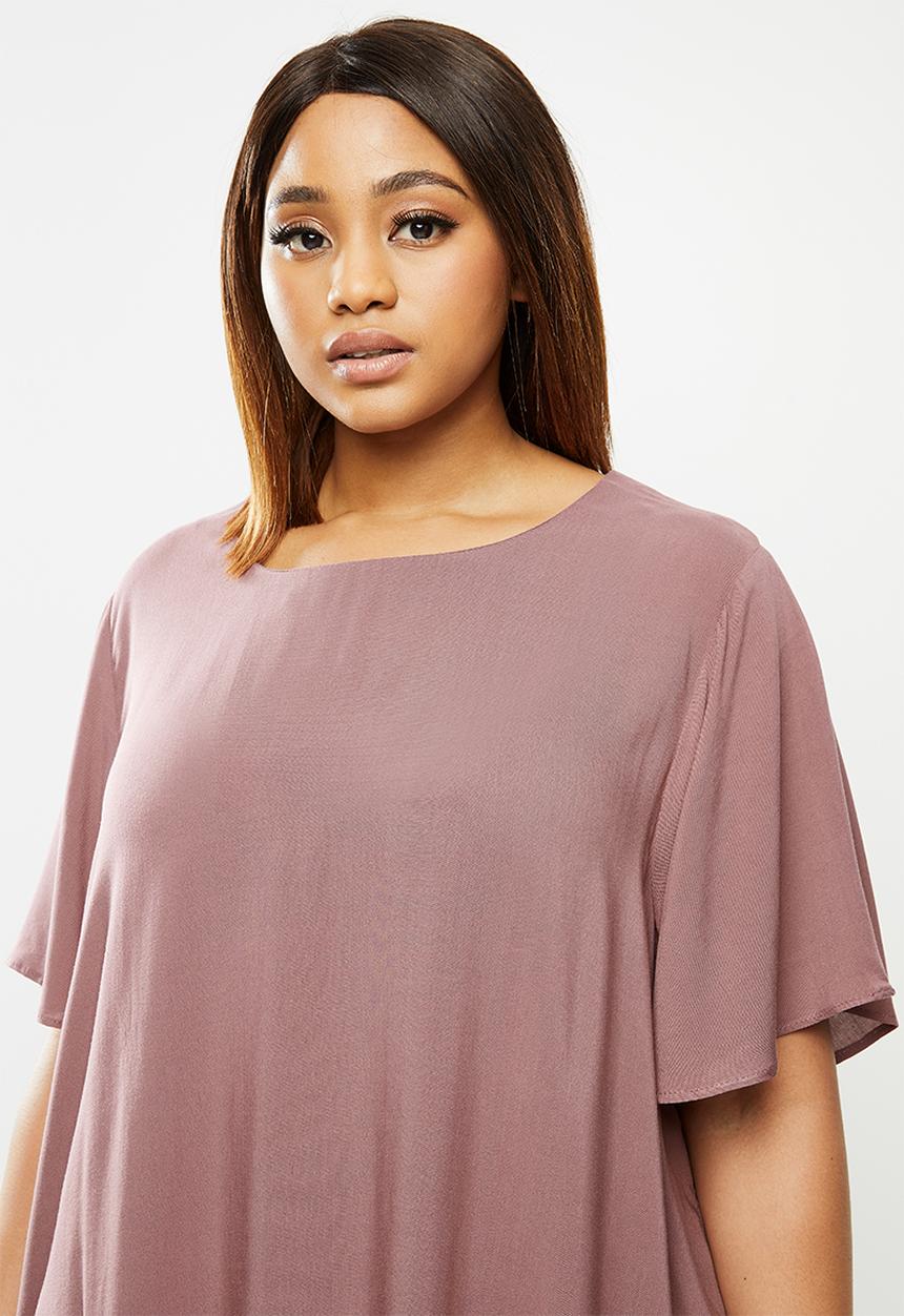 edit Plus - Flutter sleeve crepe shell - pink 