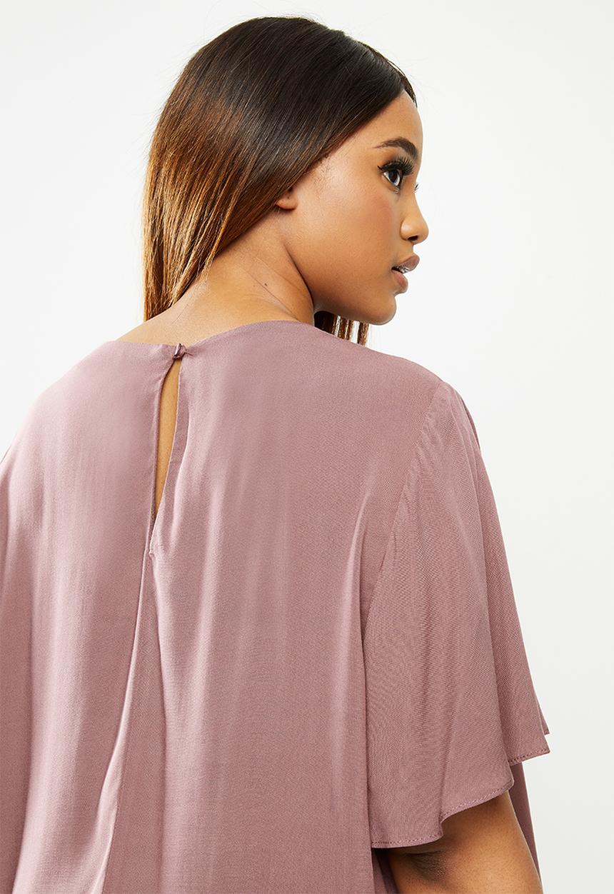 edit Plus - Flutter sleeve crepe shell - pink 
