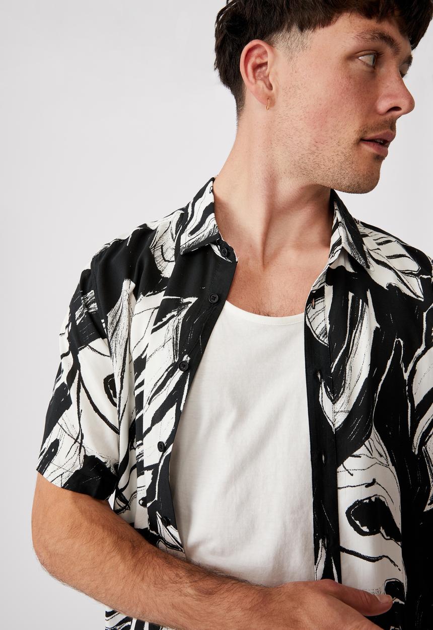 Cotton On - Short sleeve resort shirt - black & white 