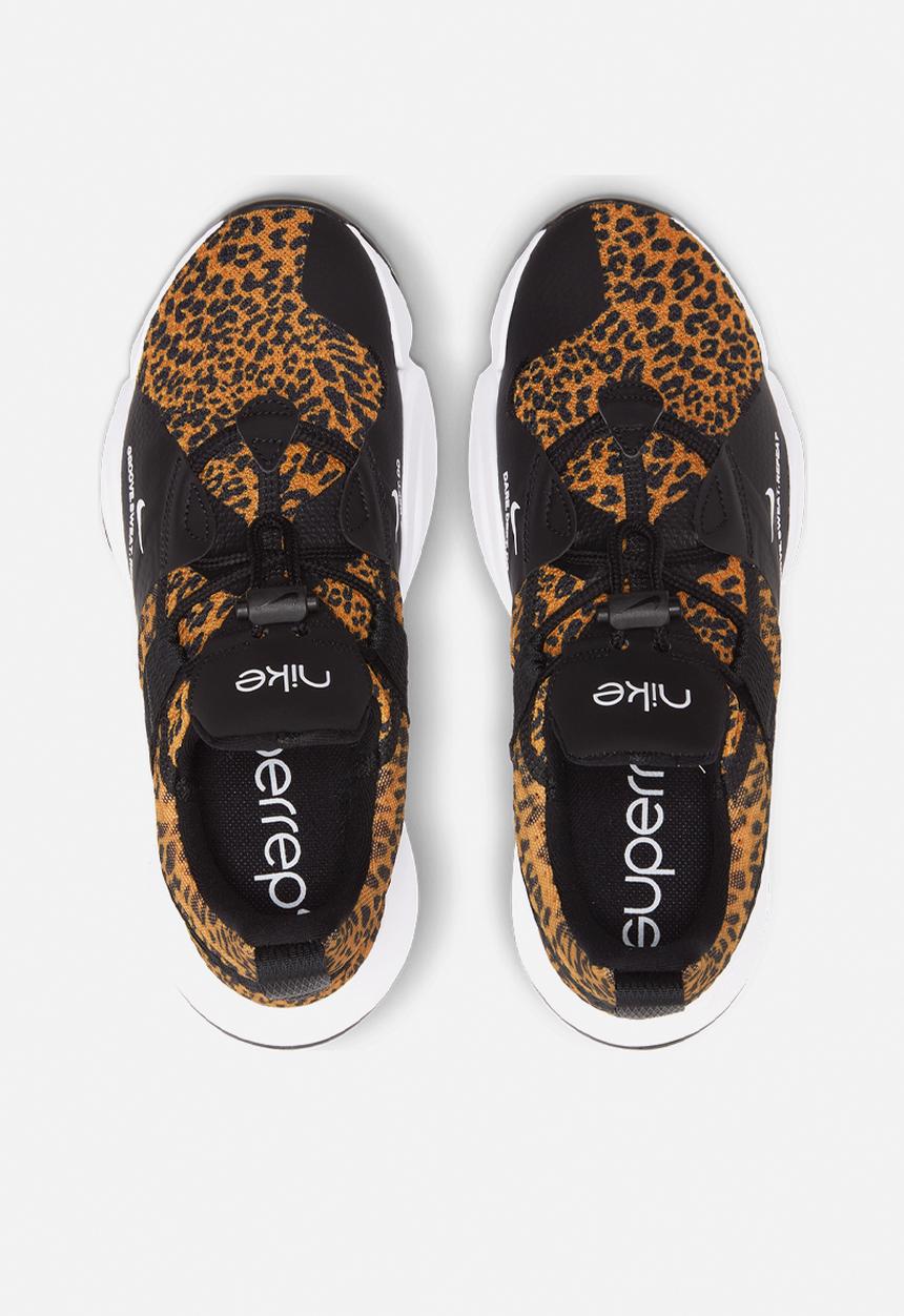 Nike - Nike superrep groove  - white/black-chutney