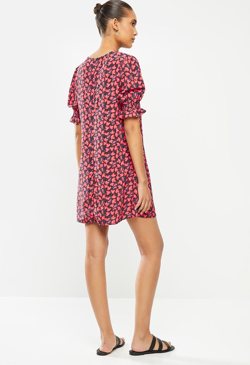 Glamorous - Paisley puff sleeve dress - red leaf