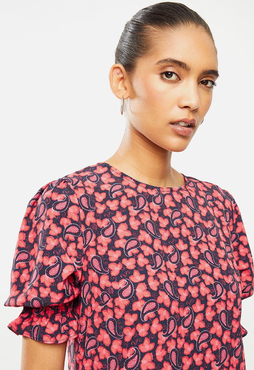 Glamorous - Paisley puff sleeve dress - red leaf
