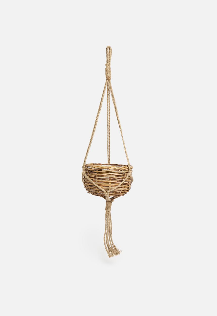 H&S - Woven hanging plant basket - brown
