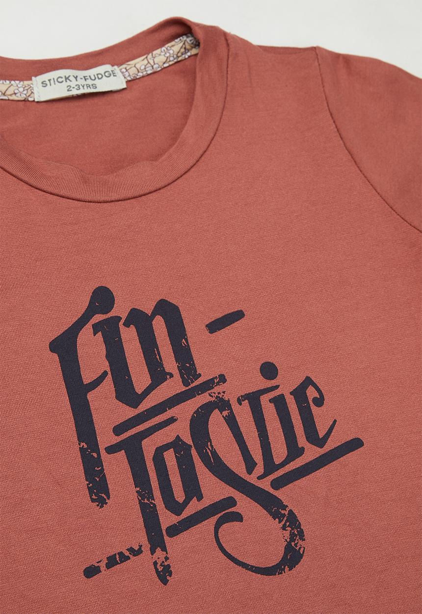 Sticky Fudge - Fintastic tee - rust