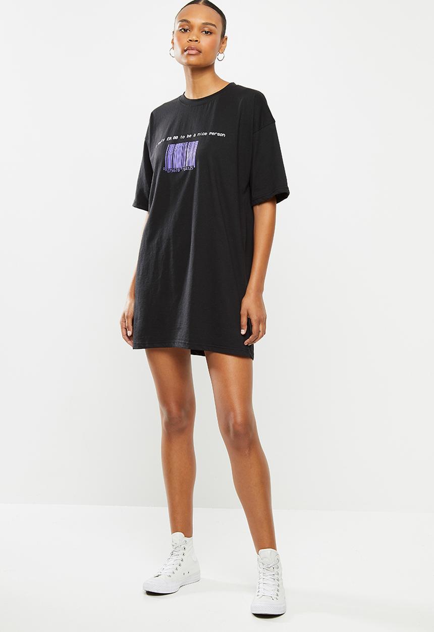 Missguided - Oversized tshirt dress short sleeve barcode - black
