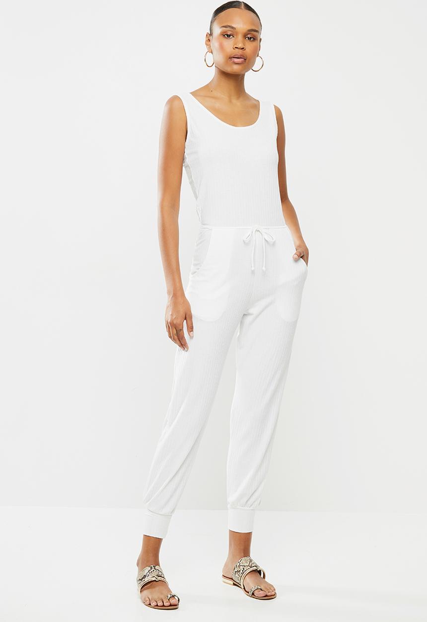 Missguided - Rib sleeveless jogger tie waist jumpsuit - cream 