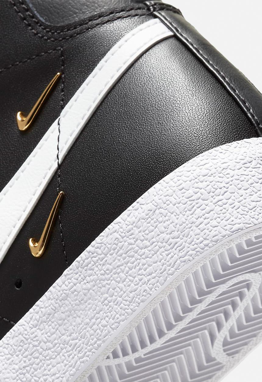 Nike - Blazer mid '77 SE  - black/white-hyper royal-white