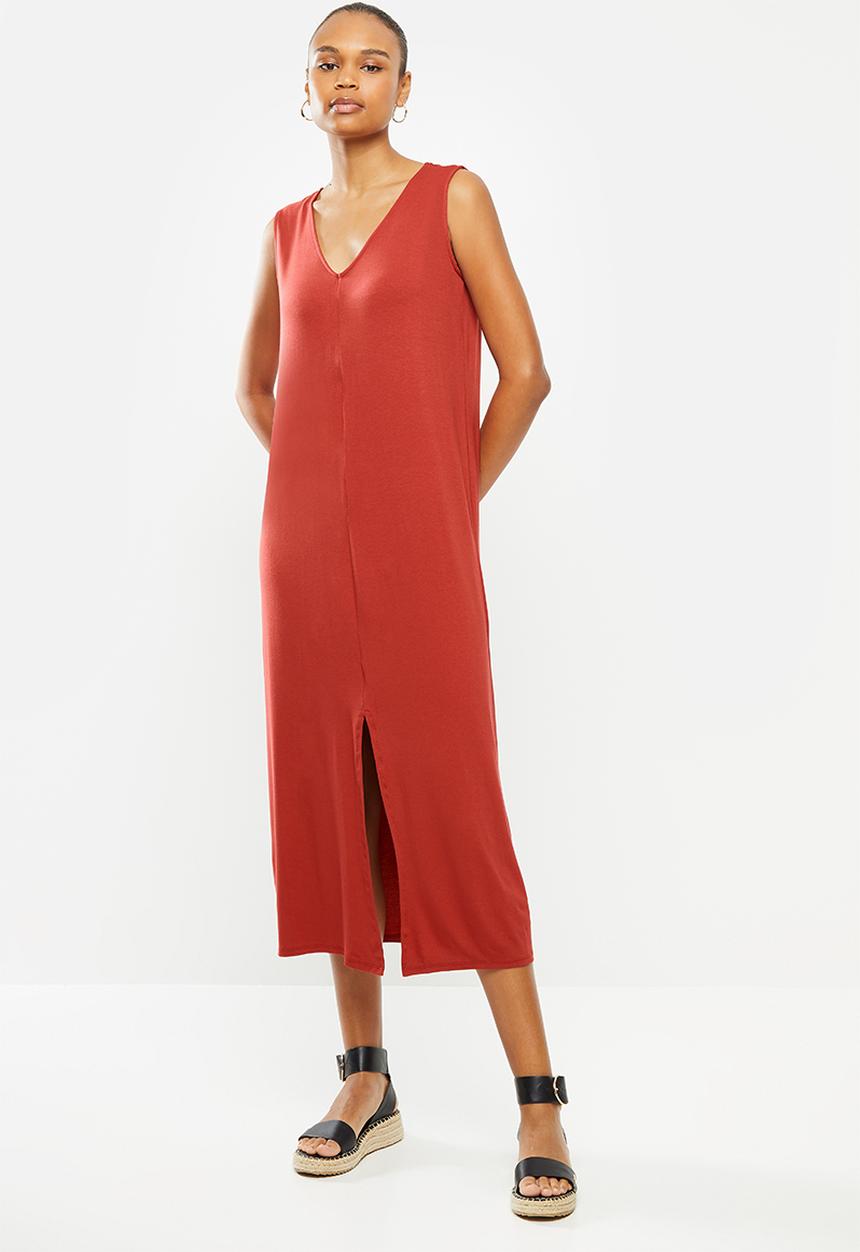 edit - Sleeveless knit slit front column dress - rust