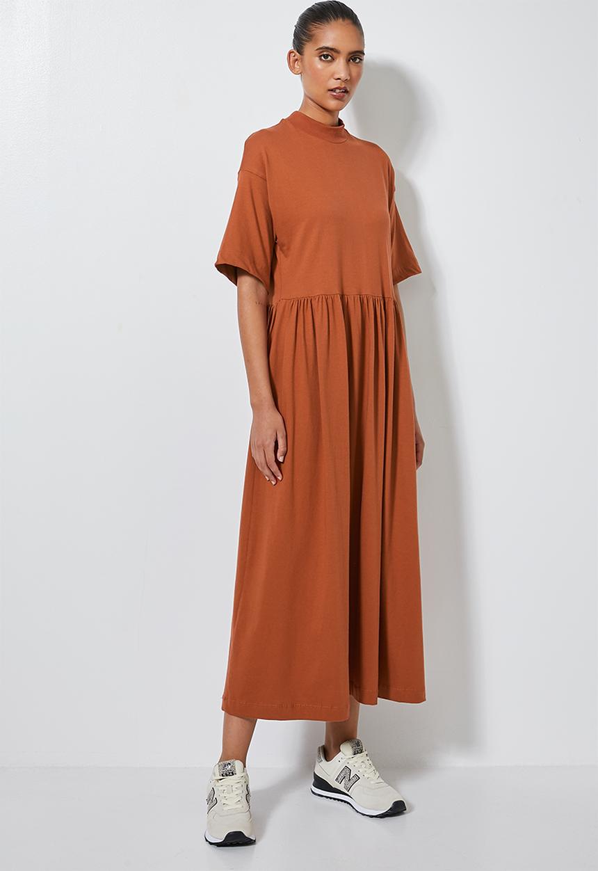 Superbalist - Babydoll T-shirt dress - rust
