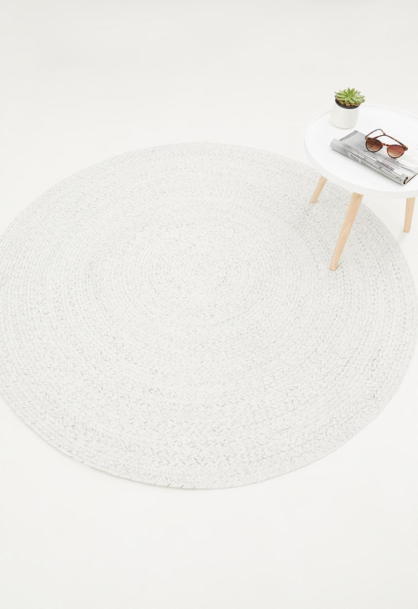 Hertex Haus - Swirl woven outdoor rug - vanilla