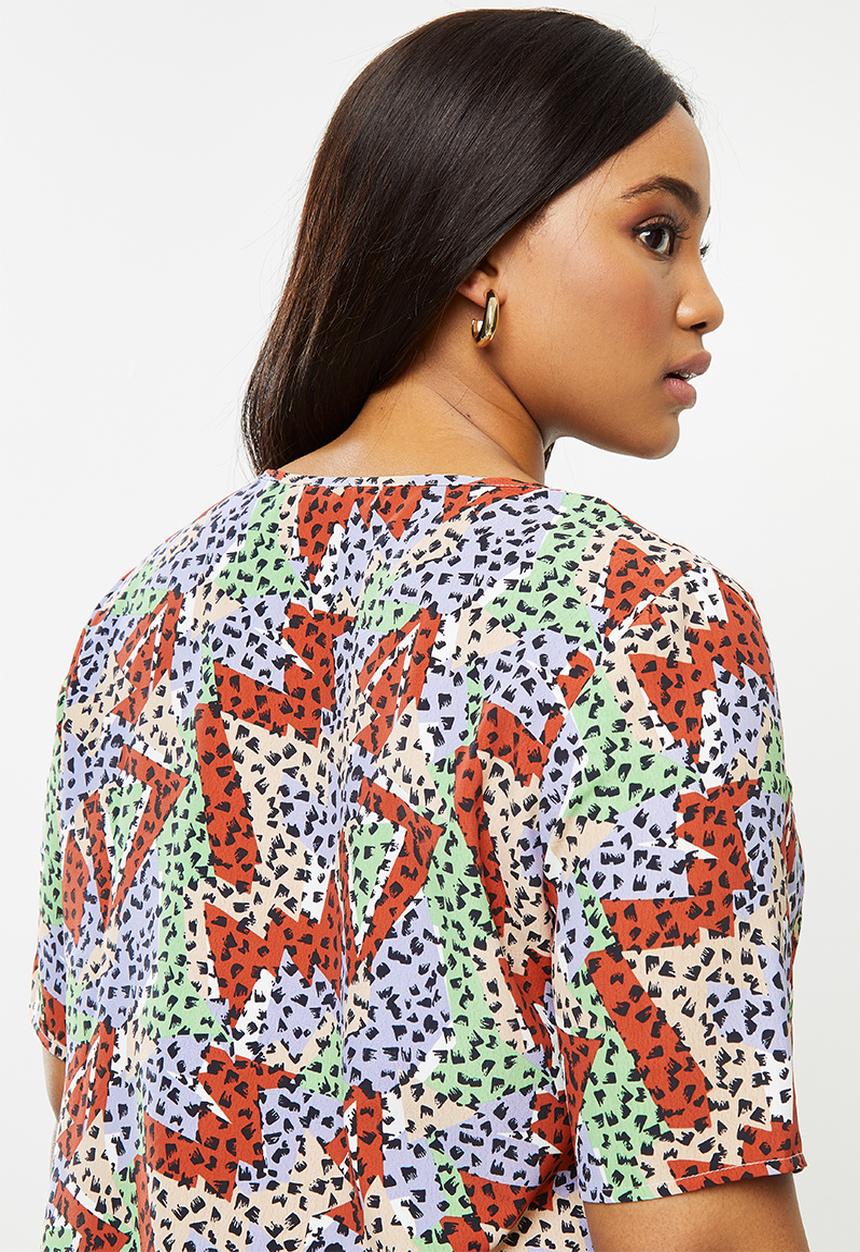 Glamorous - Plus size geo print T-shirt dress - multi
