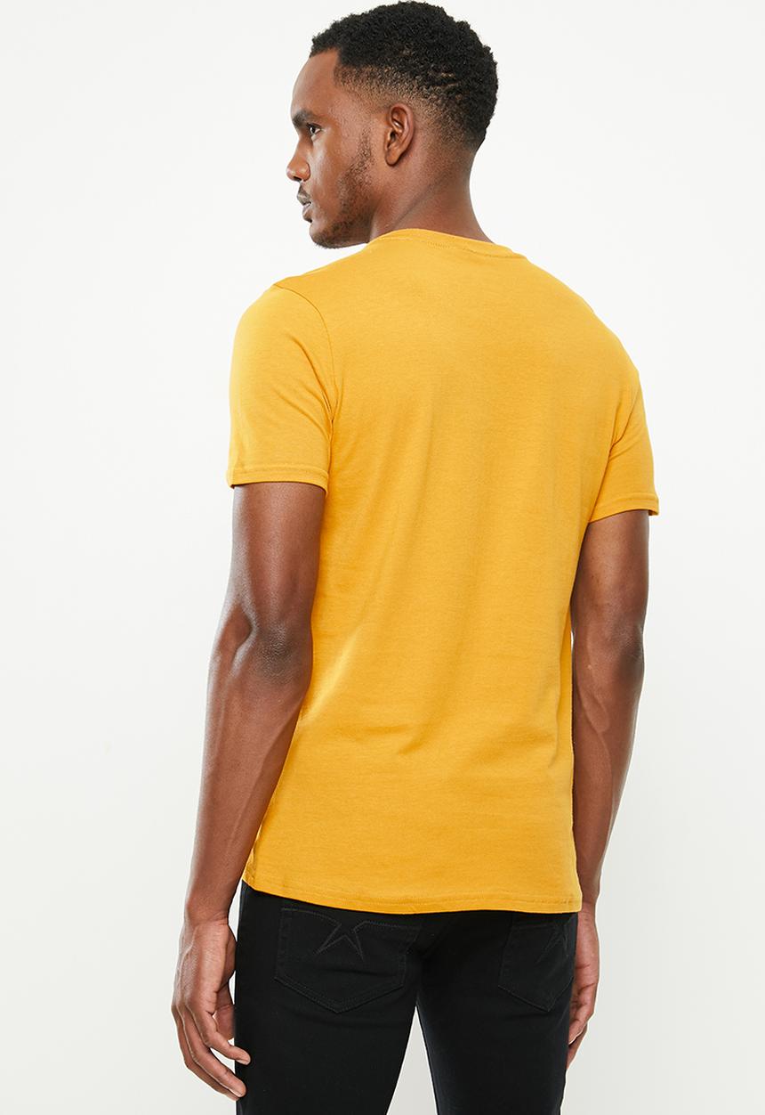 SOVIET - Patton slim fit short sleeve crew neck tee - yellow