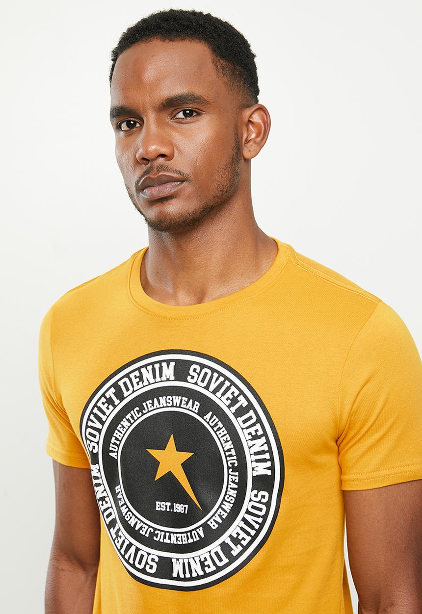 SOVIET - Patton slim fit short sleeve crew neck tee - yellow