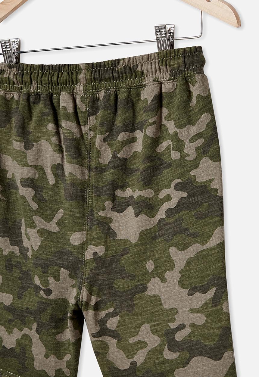 Free by Cotton On - Harry slouch short - camo