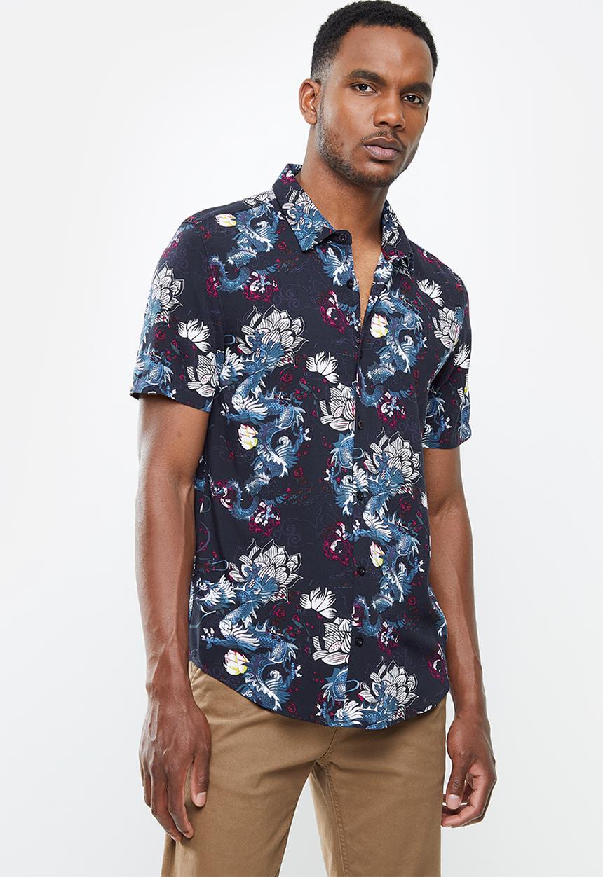 GUESS - Short sleeve rogan guardian floral shirt - multi 
