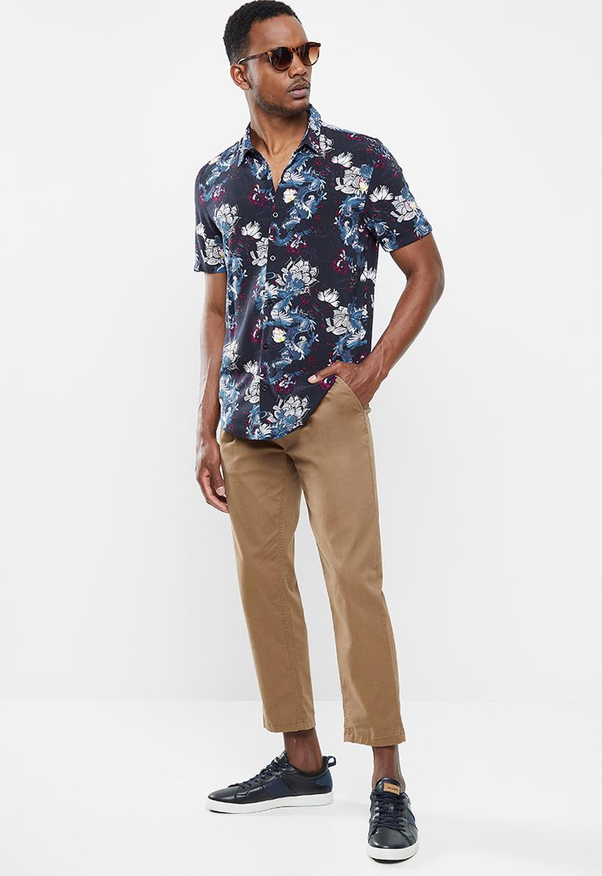 GUESS - Short sleeve rogan guardian floral shirt - multi 