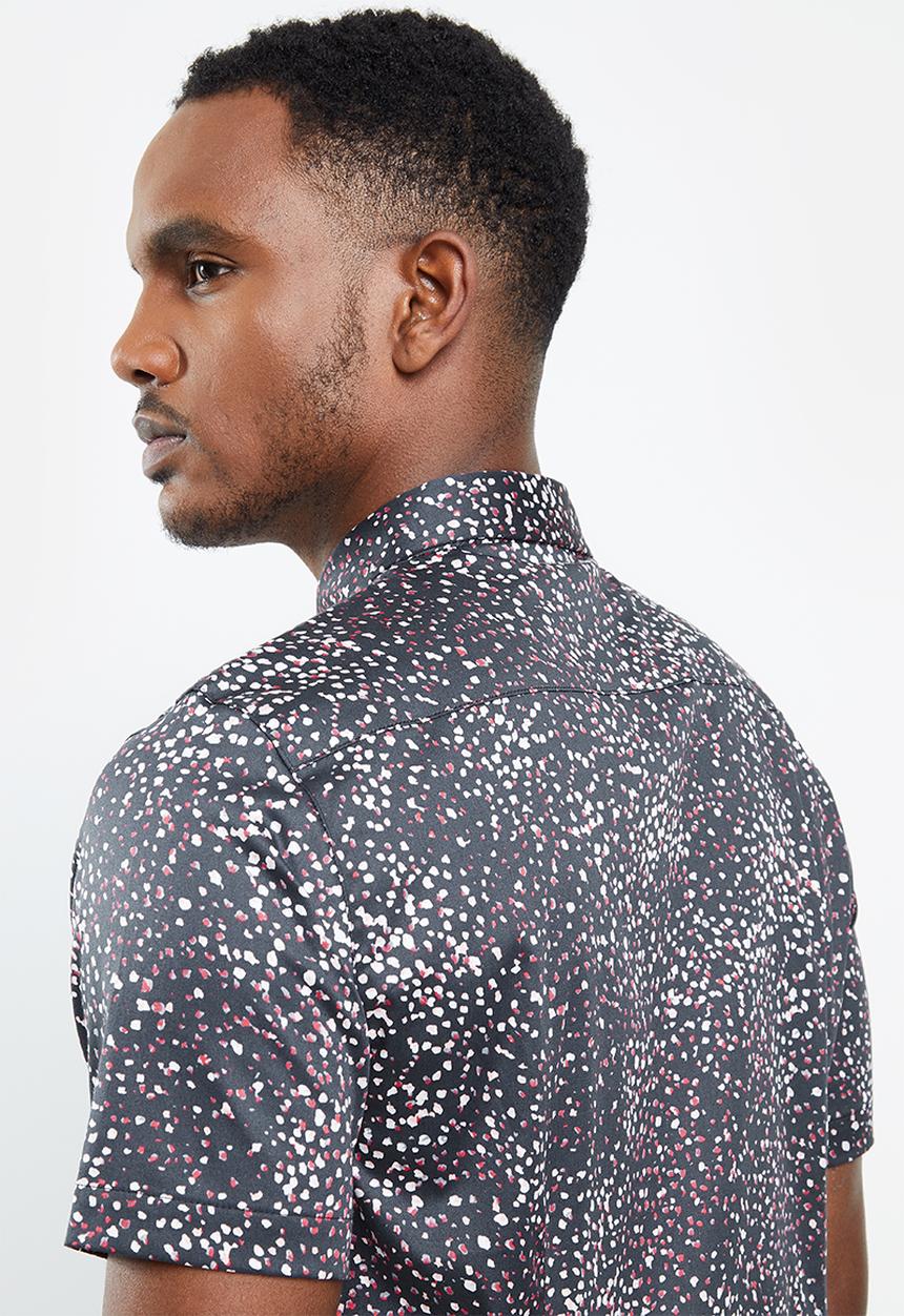 GUESS - Luxe summer confetti short sleeve shirt - black 
