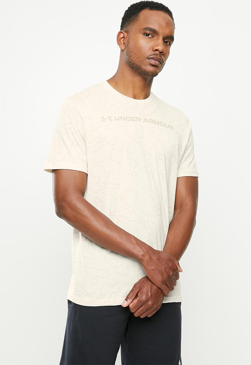 Under Armour - Under armour all over wordmark short sleeve tee - neutral