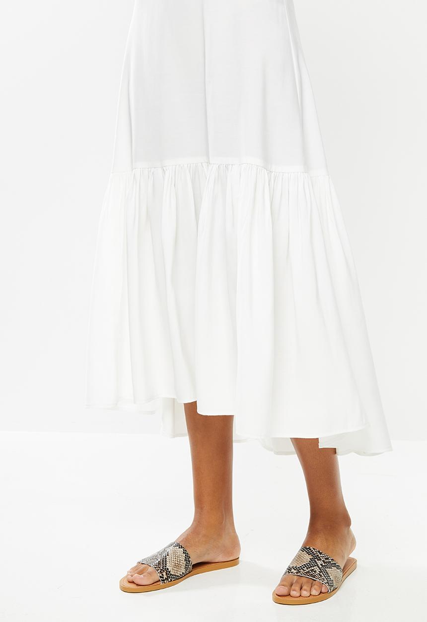 MILLA - Tiered dipped hem midi skirt- off white